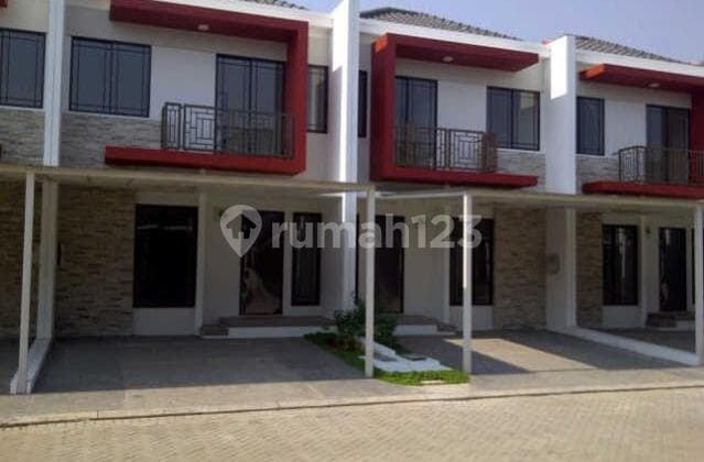 Disewakan Rumah Green Lake City di cluster Asia uk.6x15m Rapi Siap Huni