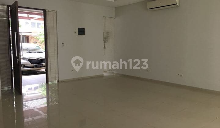 Serenia Hills Lebak Bulus