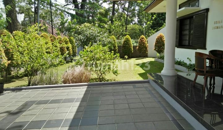 Turun Harga Rumah Mewah Dekat Gedung Sate Bandung