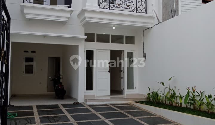 Rumah B new... Tebet.... Good lokasi..!! Siap huni
