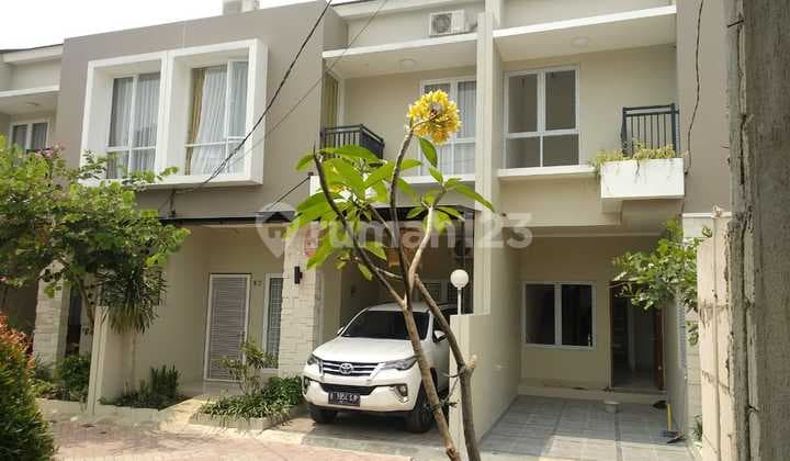 Rumah 2 Lantai Full Furnished Kpr 0 Di Town House Tenang Bebas Banjir