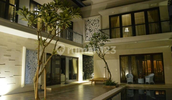 Rumah Mewah di cluster Puri Bintaro afa S. Pool
