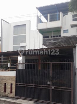 RUMAH SIAP PAKAI TENGAH KOTA