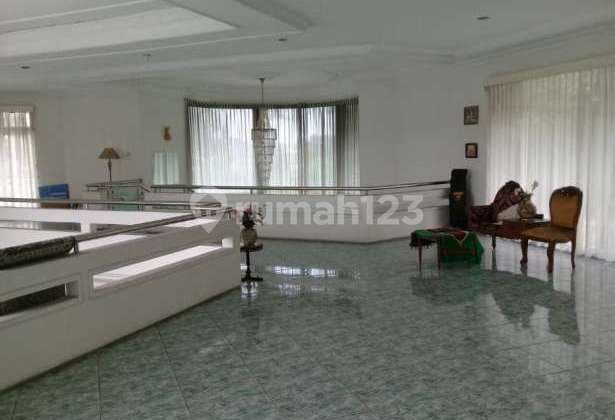 Big Land House At Lebak Bulus