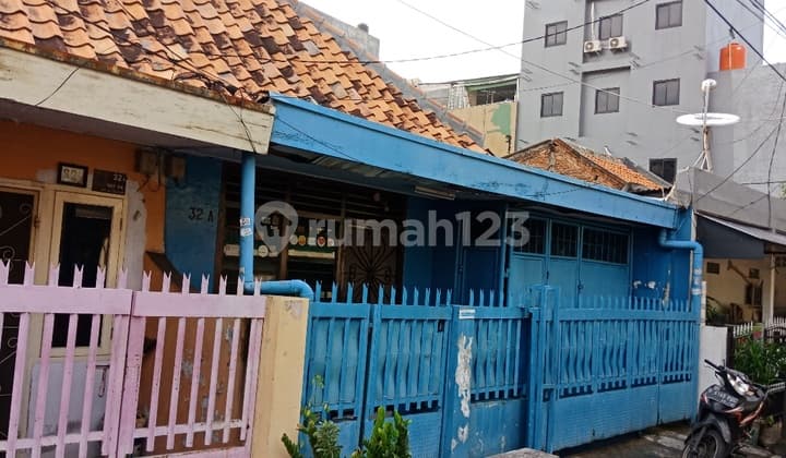 Rumah Murah di Petojo Bebas Banjir LT 125 m2 SHM Hitung Tanah bonus Bangunan di bawah harga pasaran