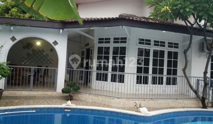 Rumah siap huni dalam cluster