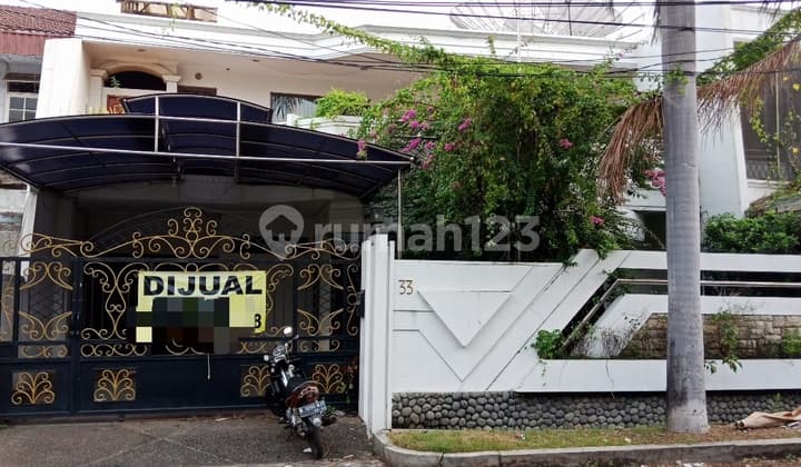 Rumah Cantik 2 Lantai, Pluit Karang Asri LT 300 M2, Akses Jalan 3 Mobil bebas banjir