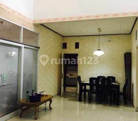 Rumah Lama di Kemang Pratama Bekasi Barat
