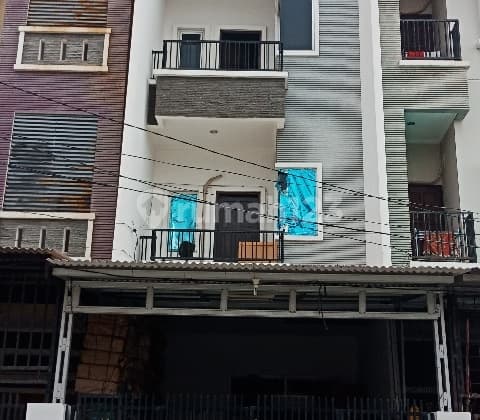 Rumah Kavling Polri 4,2 X 20 M Lokasi Strategis, Lingkungan Aman, Akses Jalan 2 Mobil