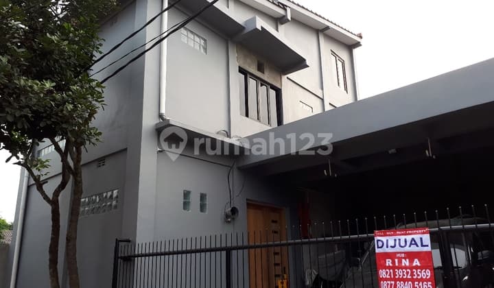 rumah 2.5 lantai dengan konsep minimalis dan harga bersahabat