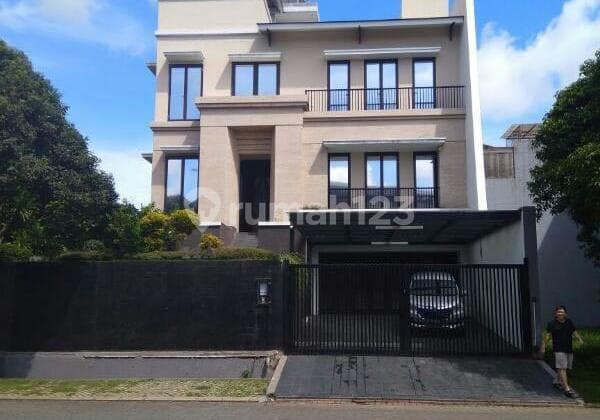 Katamaran Indah Hoek Mewah