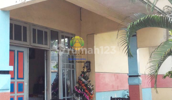 2 Unit Rumah Gandeng Akses Jalan Besar di Serengan Solo 2 Unit Rumah Gandeng Akses Jalan Besar di Serengan Solo