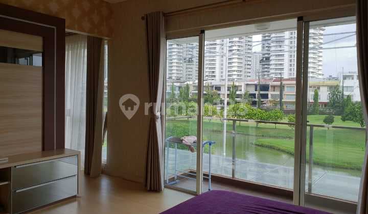 Rumah Golf Residence Ukuran : 8 x 25 m