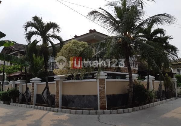 Rumah Di Kayumas Tengah Dijual