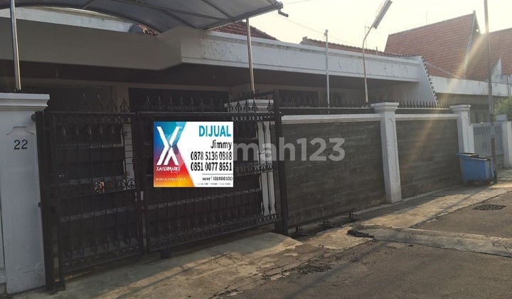 Rumah Terawat Pucang Jajar Utara !!