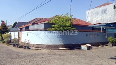 House in Taman Gading Pantai, Good + Well-Maintained, Wide Front Road Row + Paved, Ready to Occupy. -HY-