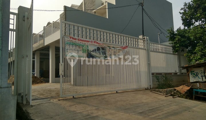 cluster pinang eklusif belakang polsek cipondoh tangerang