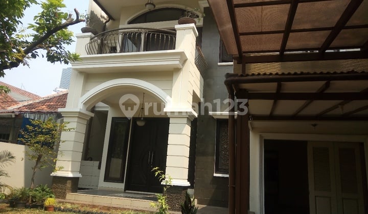 Menteng renovated with pool