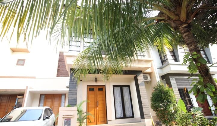 Ready-to-occupy house at Emerald Residence Bintaro