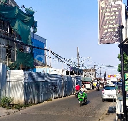 rumah tanah dan ruko lokasi strategis pinggir jalan utama