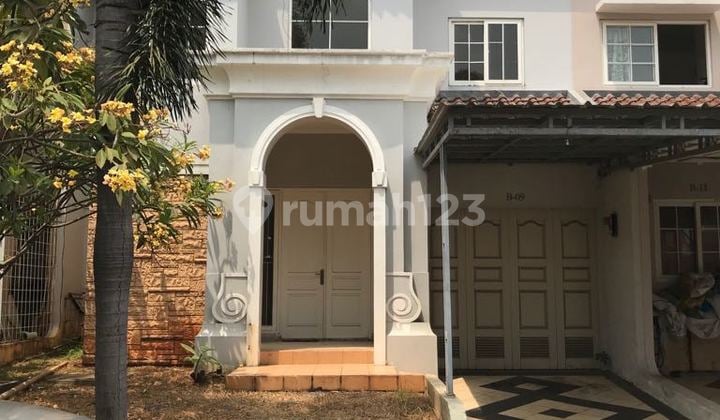 Rumah Siap pakai di Permata Regency