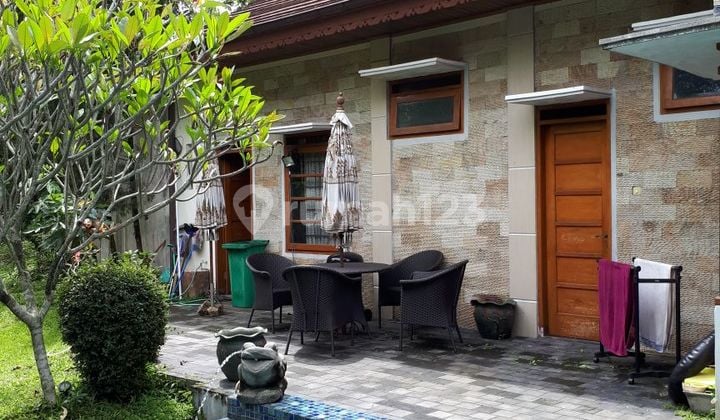 Luxury house with a swimming pool in Sukasari Geger Kalong.