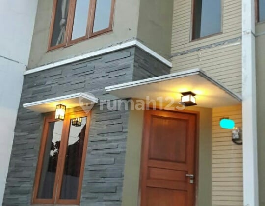 Rumah Lux Asri Minimalis Pinus Regency Soekarno Hatta