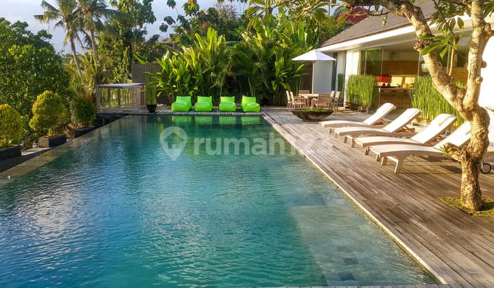 Villa Dijual, View Sawah, Lahan 1.267 M2, Canggu, Badung, Bali