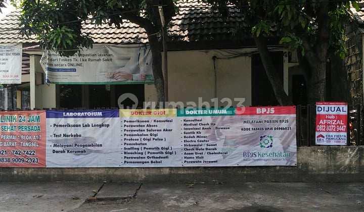 Rumah hanya 50 meter dari kampus