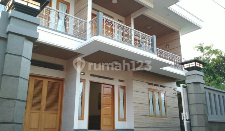 Rumah Mewah Baru Tengah Kota Full Furnished