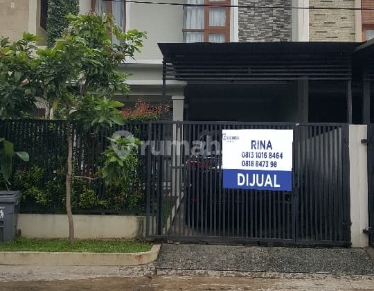 Nice House. Custom Architecture. Affordable Price. Strategic Location.