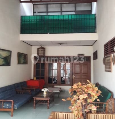 Rumah di Kebayoran Baru dekat Blok M
