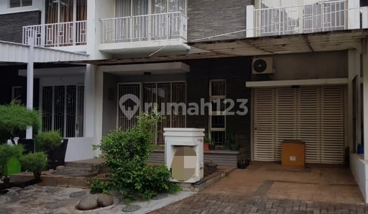 Rumah Cantik 2 Lantai Puri Mansion, Kembangan di bawah pasaran (BU), Lebar Jalan 3,5 Mobil dalam Cluster, Parkir untuk 2 Mobil, Lingkungan Asri dan Aman