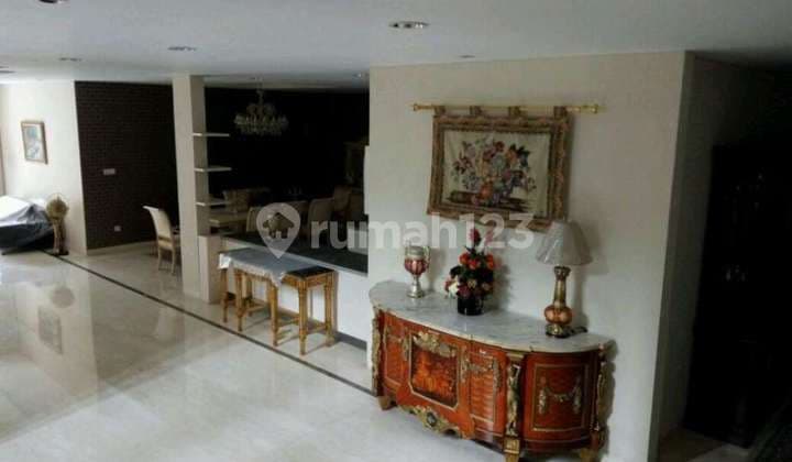 Rumah Indah di Kawasan Pondok Indah