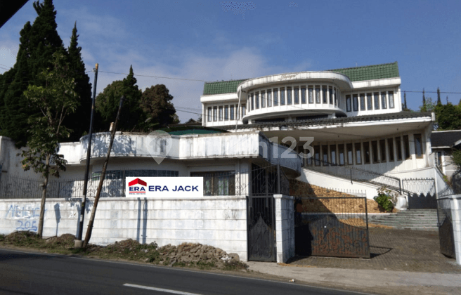 Rumah Mewah Siap Huni di Kolonel Masturi