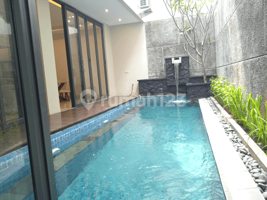 Rumah Modern Minimalis LUX dalam CLUSTER yg Nyaman Tenang dan Strategis dgn lingkungan Damai.