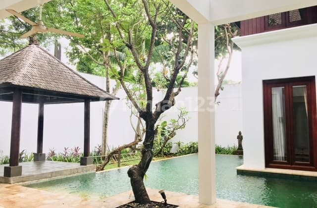 Modern Tropical House 5bedroom In Compound Ajh02041