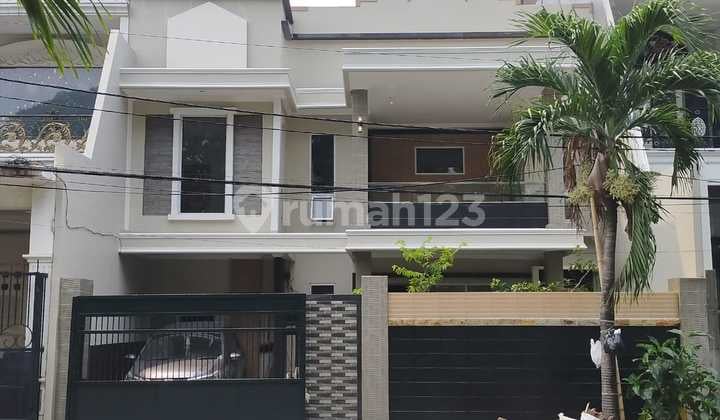 Rumah Taman Semanan Indah Hadap Jalan Boulevard Selangkah Ke Sport Club Full Renovasi