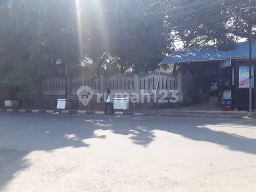 Rumah Tua, Hitung Tanah Jl. Kemang Raya. Murah & Jarang Ada.!