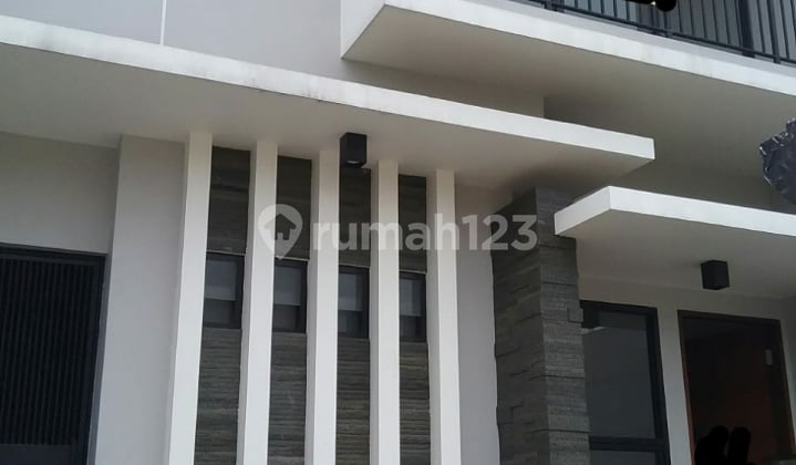 Rumah baru 2 lt minimalis green garden