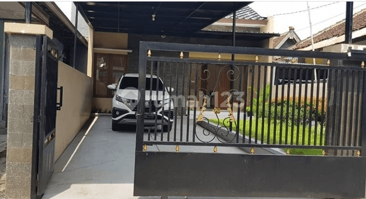 rumah baru indah dan asri di lingkungan kampung yang aman di solo baru 100 meter dr jalan raya