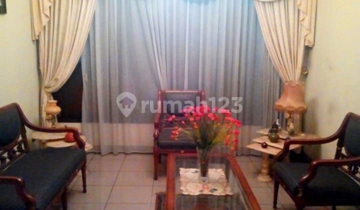 Old House, SHM, Gol C, Very Prime Location