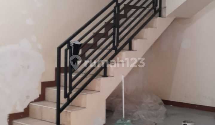 Rumah Siap Huni Dikontrakkan di Tanjung Duren Selatan Jakarta