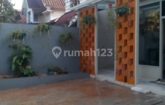 Rumah Kos Omzet Sekitar 250 jt/thn Kencana Loka, BSD Sektor 1