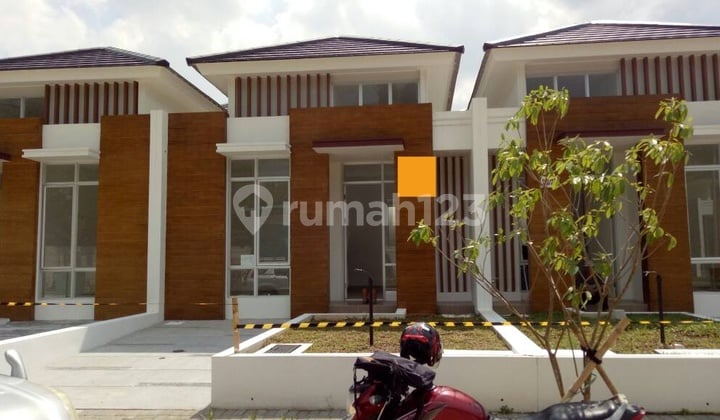 Nyaman udara segar, aman, dekat pusat perbelajaan dan sekolahan Nyaman udara segar, aman, dekat pusat perbelajaan dan sekolahan