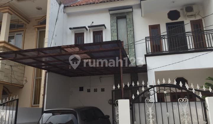 rumah cantik terawat di Palm resident jati waringin