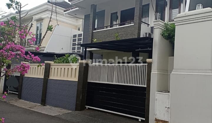 House Jl. Cipanas Kebayoran Baru, Jakarta ST-R637