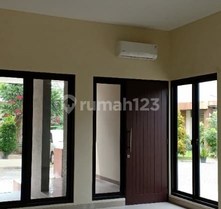 Rumah Baru furnished dekat Raya Kendangsari
