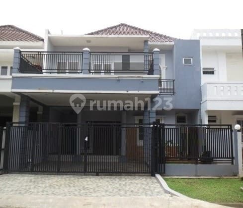 Rumah Minimalis di Legenda Wisata Cibubur