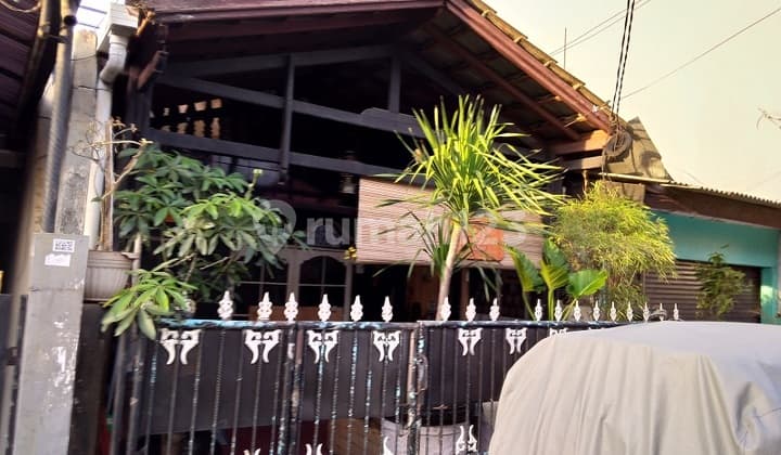 Dalam Kompleks dan Strategis, Rumah Tua hitung Kavling Tanah